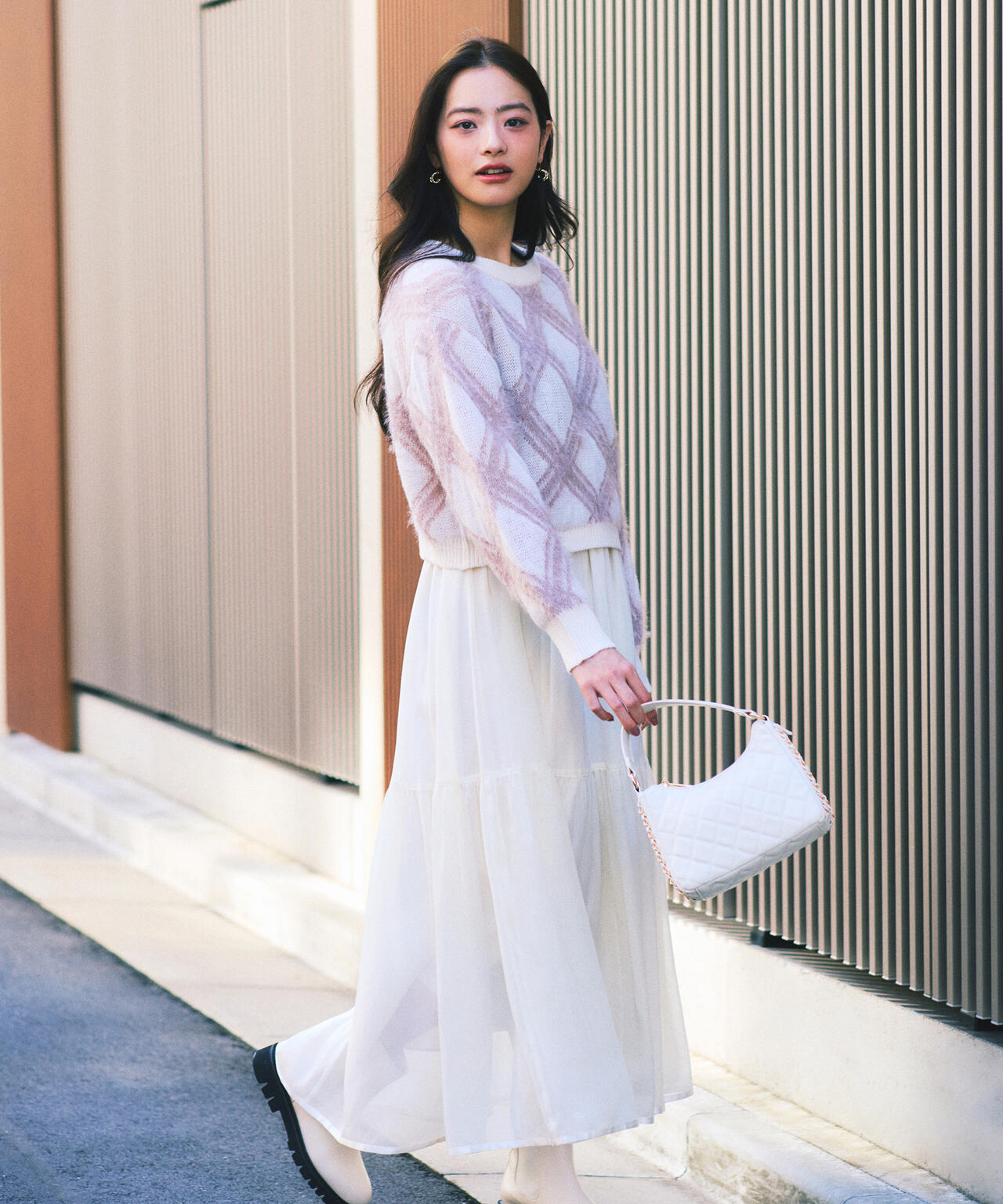 ヘアリーチェックニット