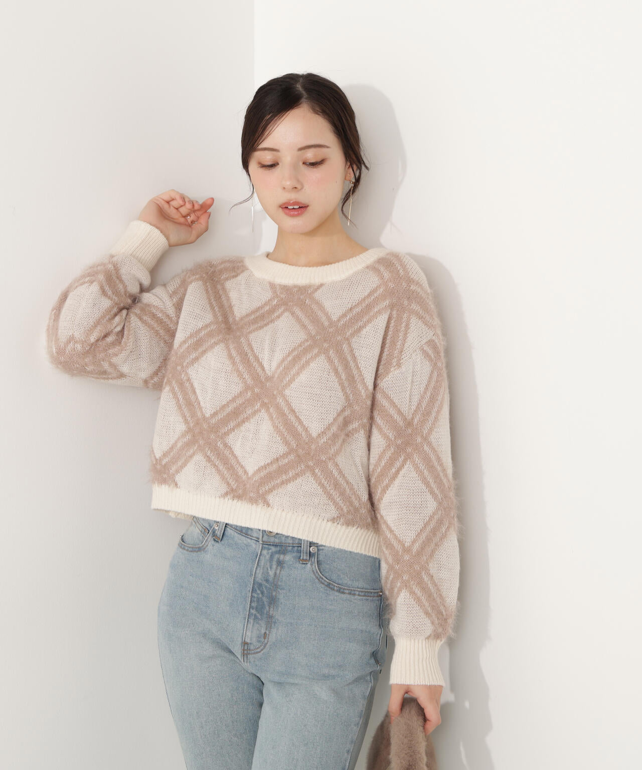 ヘアリーチェックニット