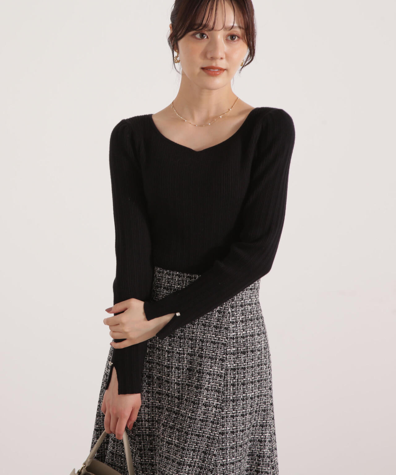【青島心さん着用】＜ウォッシャブル＞ハートネックリブニット