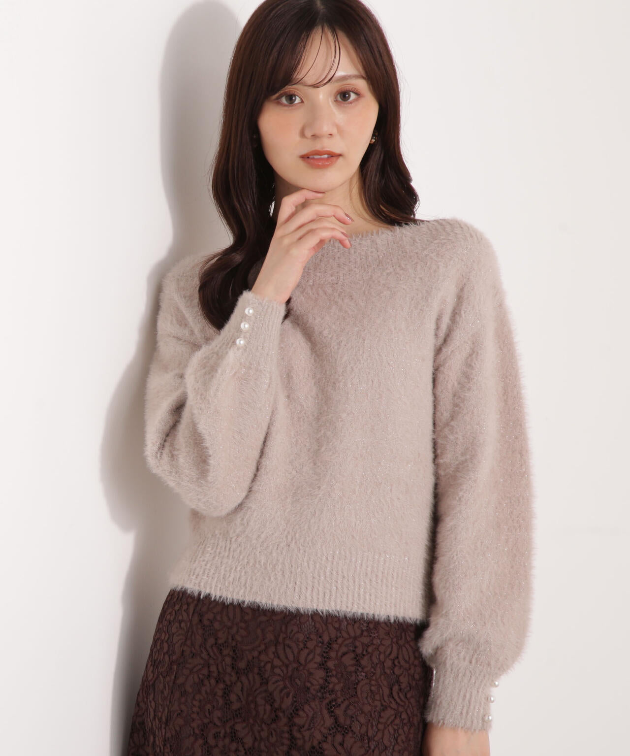 【加藤栞さん着用】ミニシャギーオフショルニット【ネイビー：WEB・一部店舗限定】