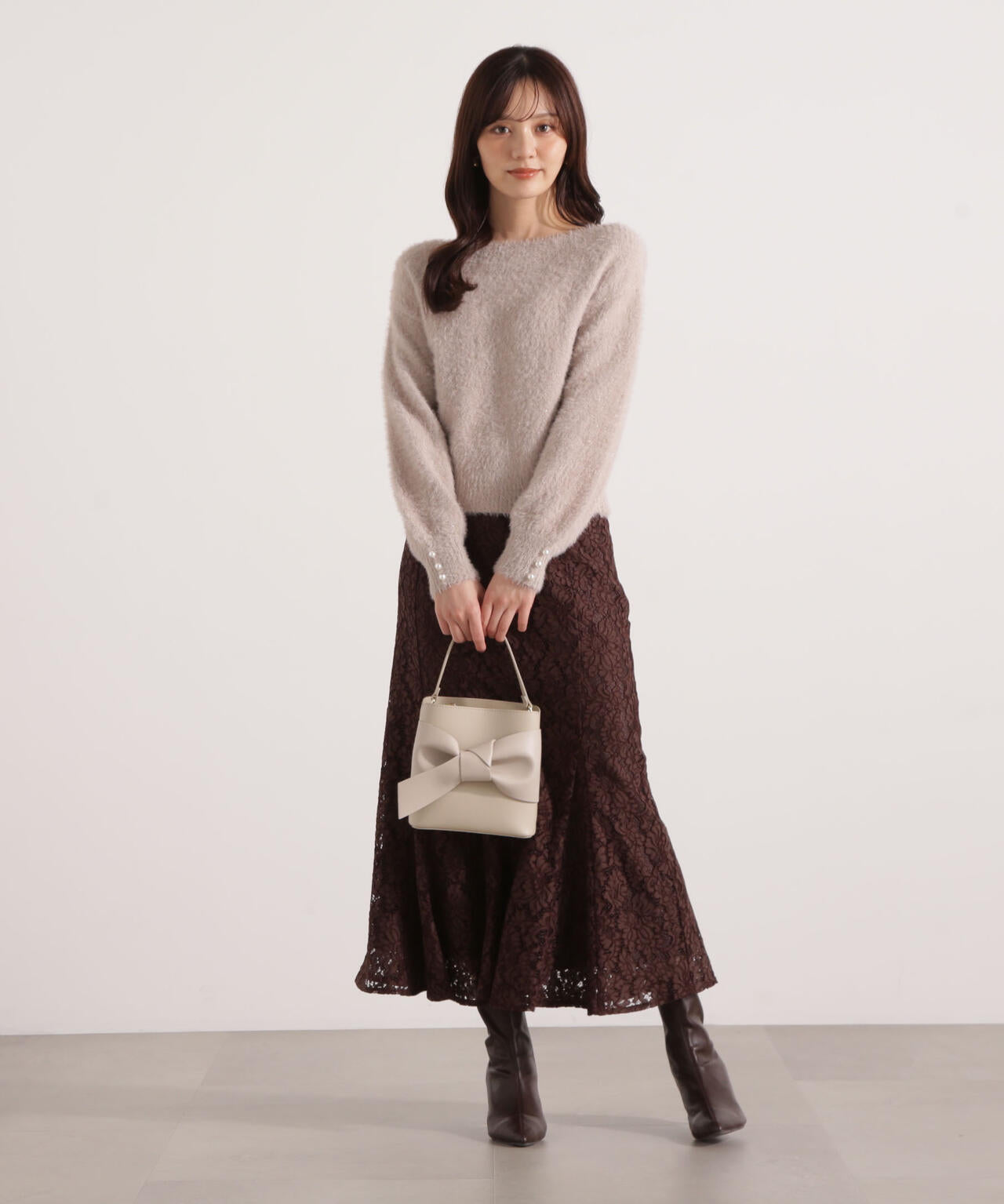 【加藤栞さん着用】ミニシャギーオフショルニット【ネイビー：WEB・一部店舗限定】