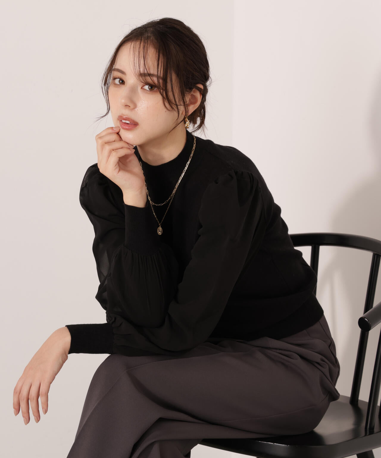 【加藤栞さん着用】シフォンスリーブニットトップス