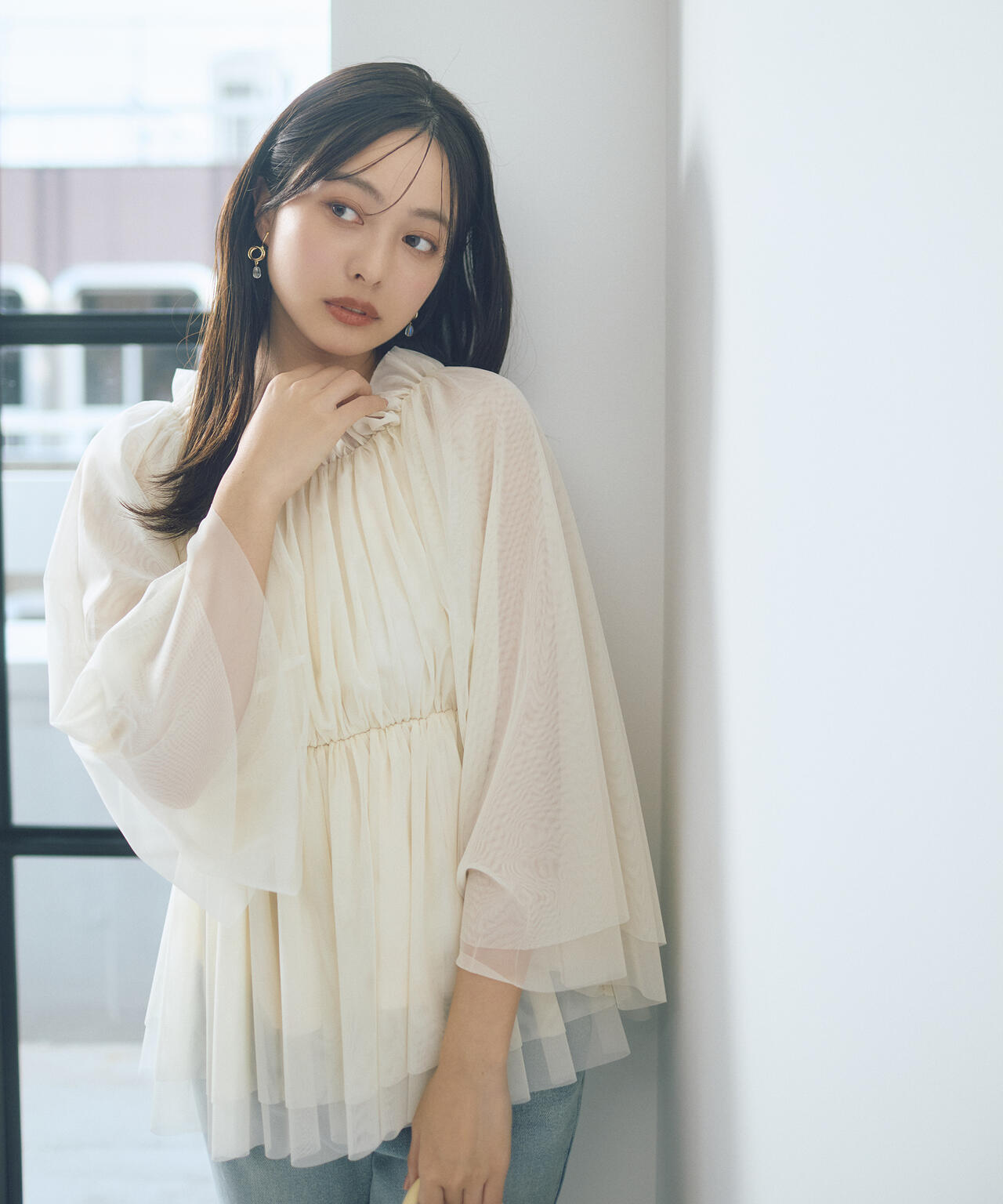 model：165cm B:82 W:59 H:86 S:25cm 着用サイズ：M