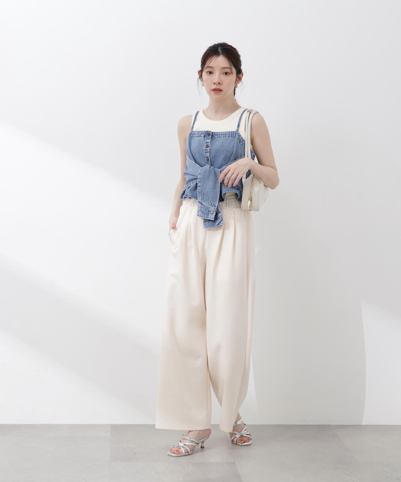 167cm 着用サイズ：FR