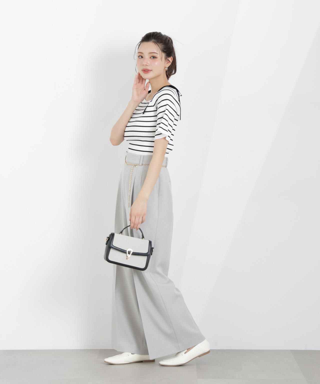 チェーン付きワイドパンツ