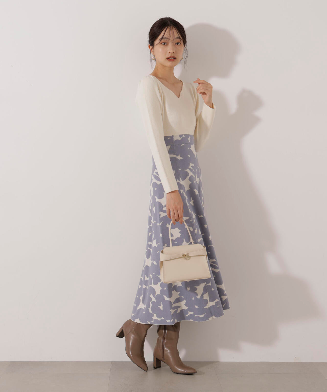 ＜加藤栞さん着用＞ジャガードフラワーニットワンピース