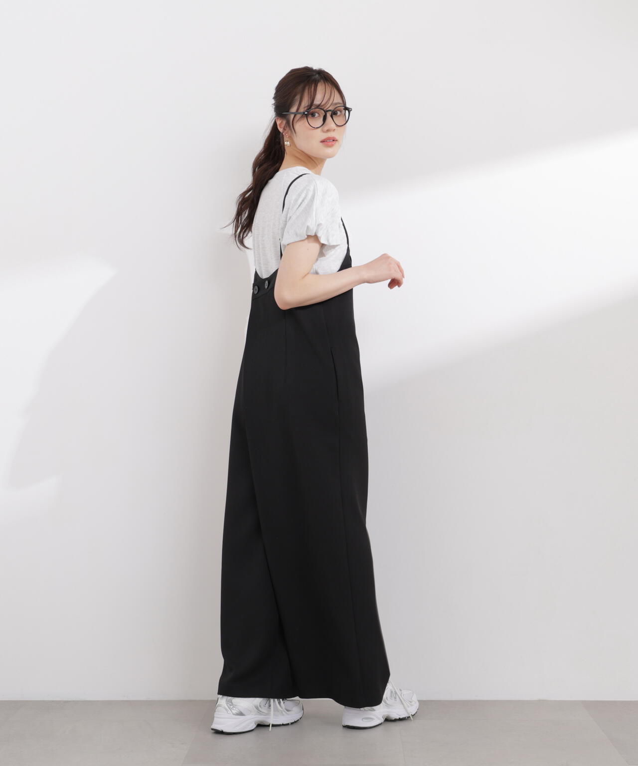 ＜加藤栞さん着用＞パフスリーブロゴTシャツ