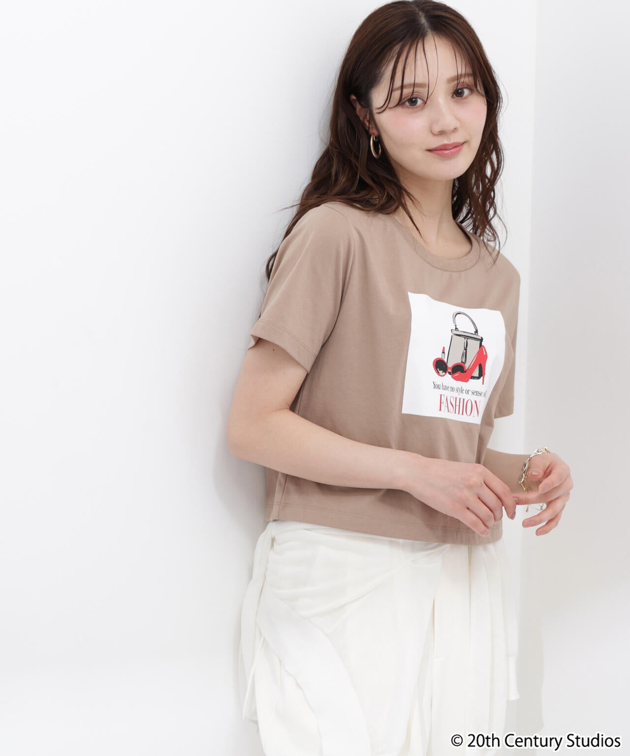 プラダを着た悪魔／フロントプリントコンパクトTシャツ