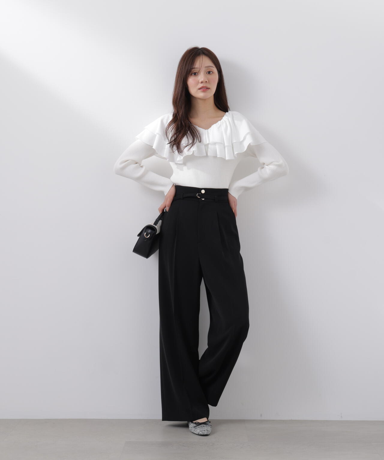 ボリュームラッフルニット【ピンク×ピンク：official site・一部店舗限定】