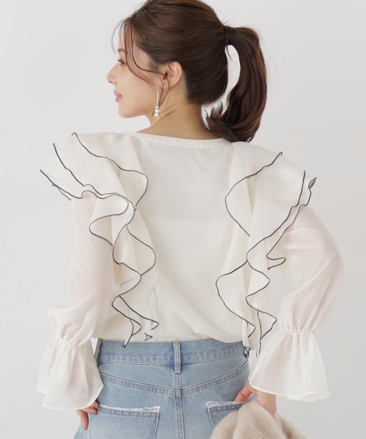 165cm 着用サイズ：FR