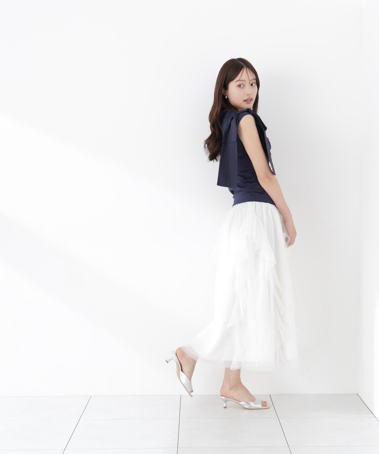 165cm B:82 W:59 H:86 S:25cm 着用サイズ：M