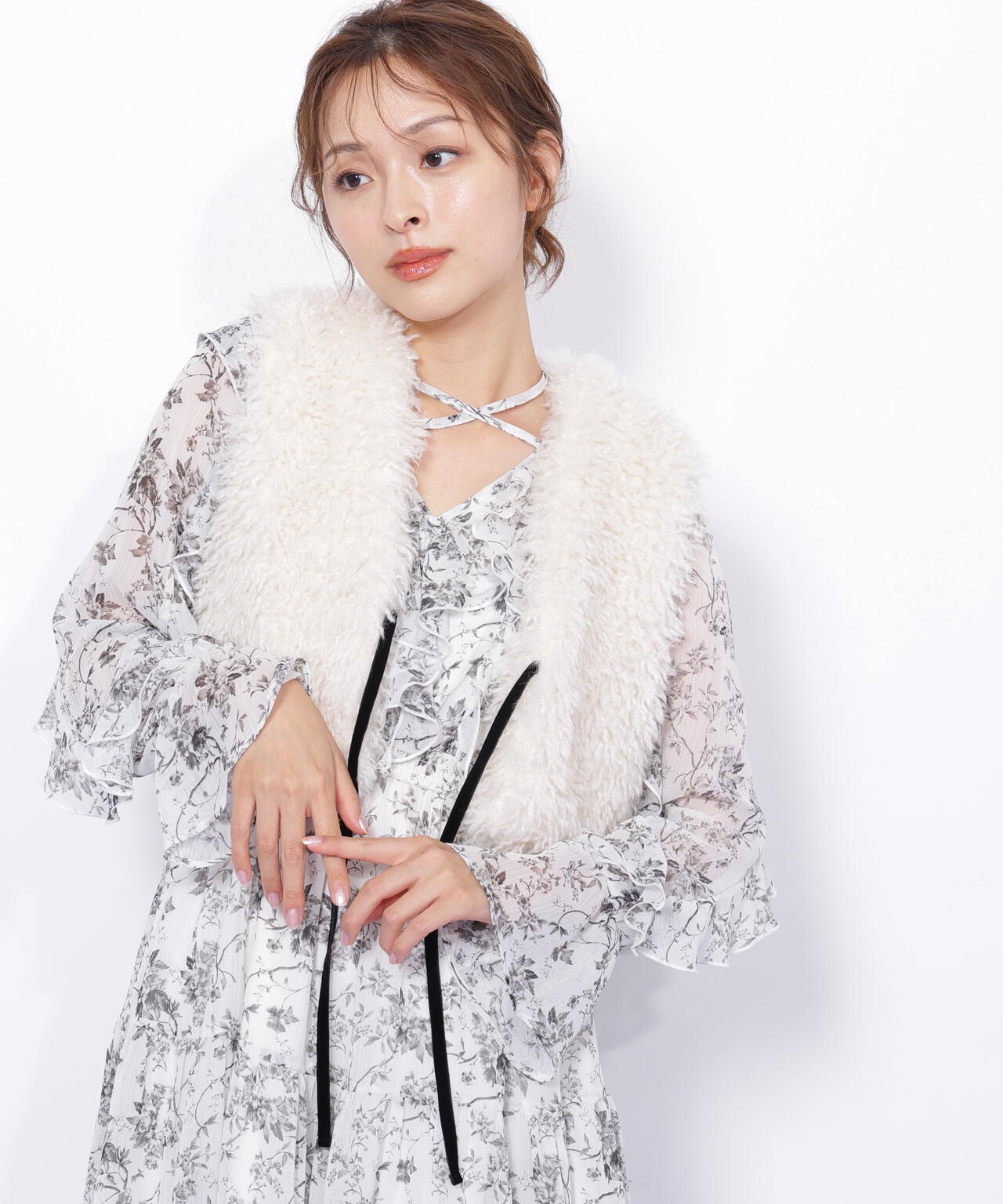 リボン付きボアベスト