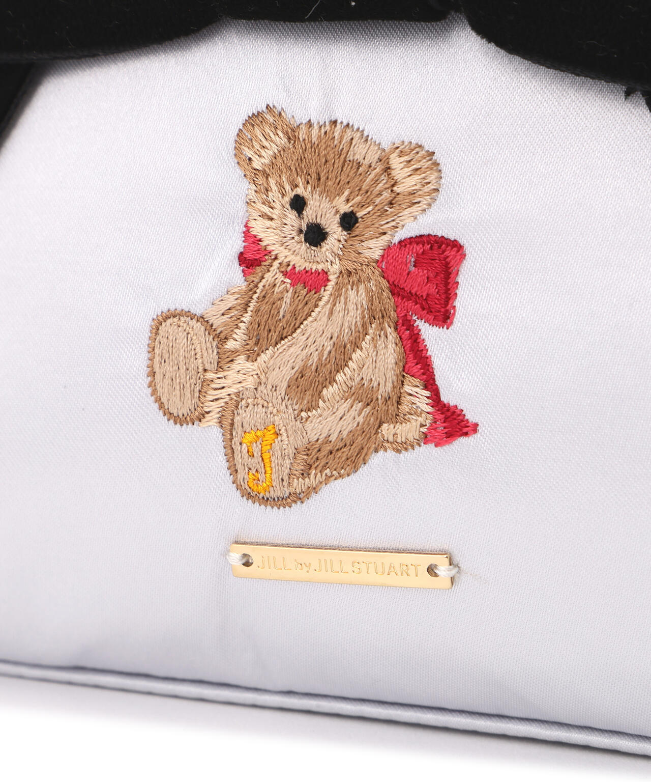 ＜BEARシリーズ＞ベア刺繍ポーチ