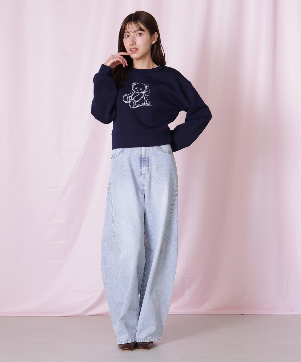 リボン加工カーブパネルデニムパンツ