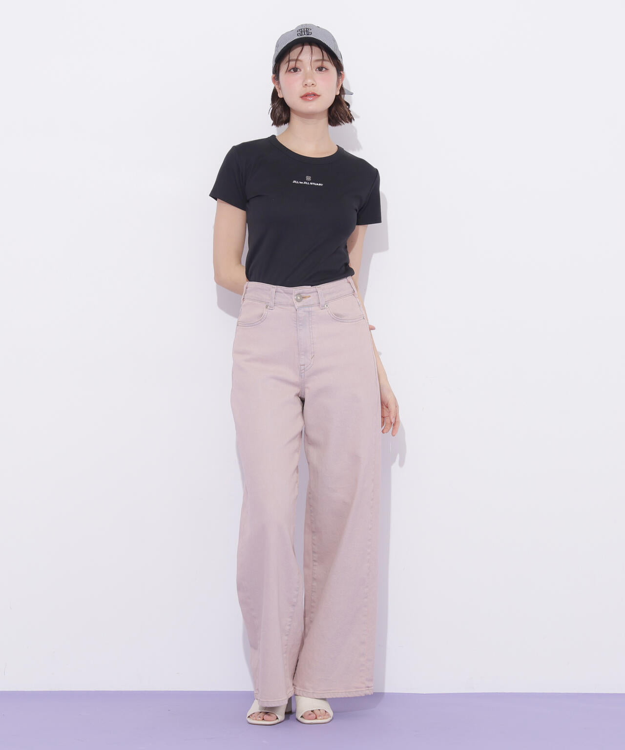 コンパクトワンポイントロゴTシャツ