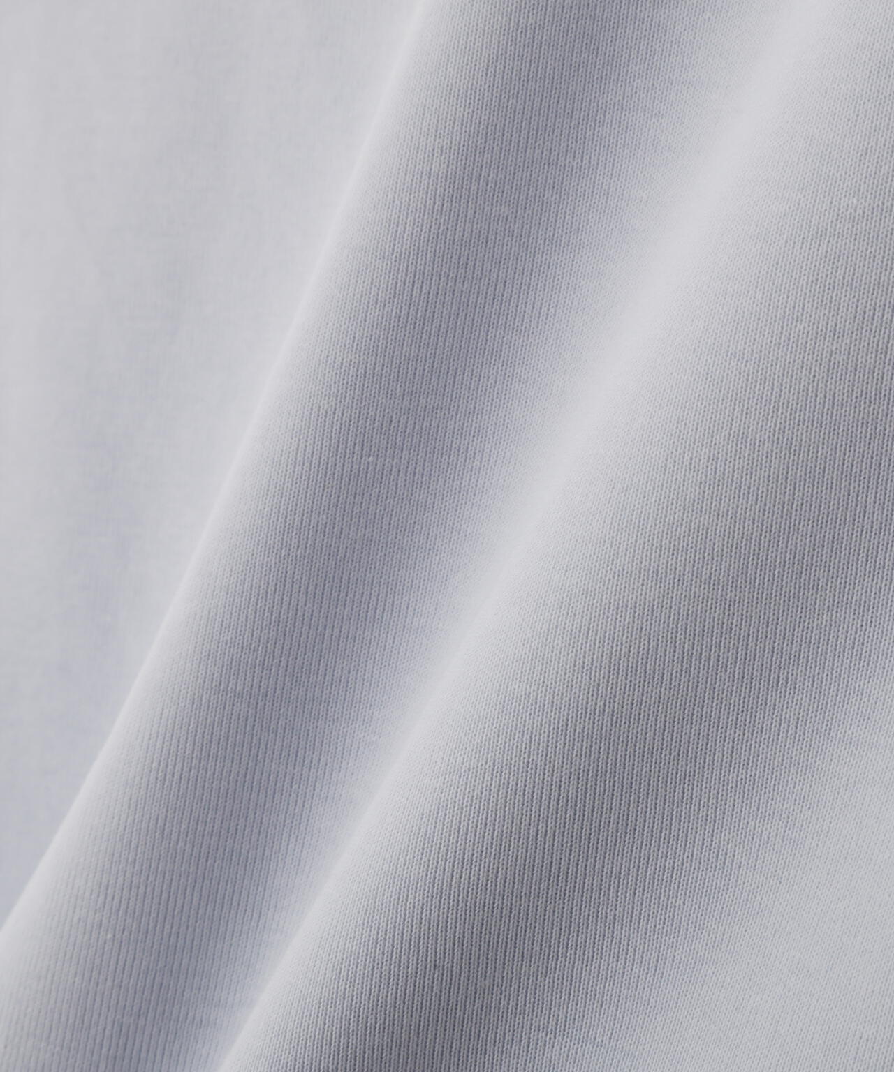 コンパクトワンポイントロゴTシャツ