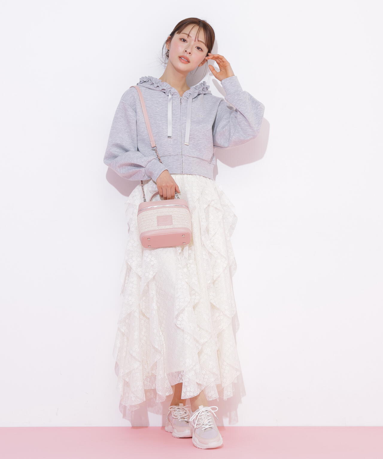 170cm 着用サイズ：FR