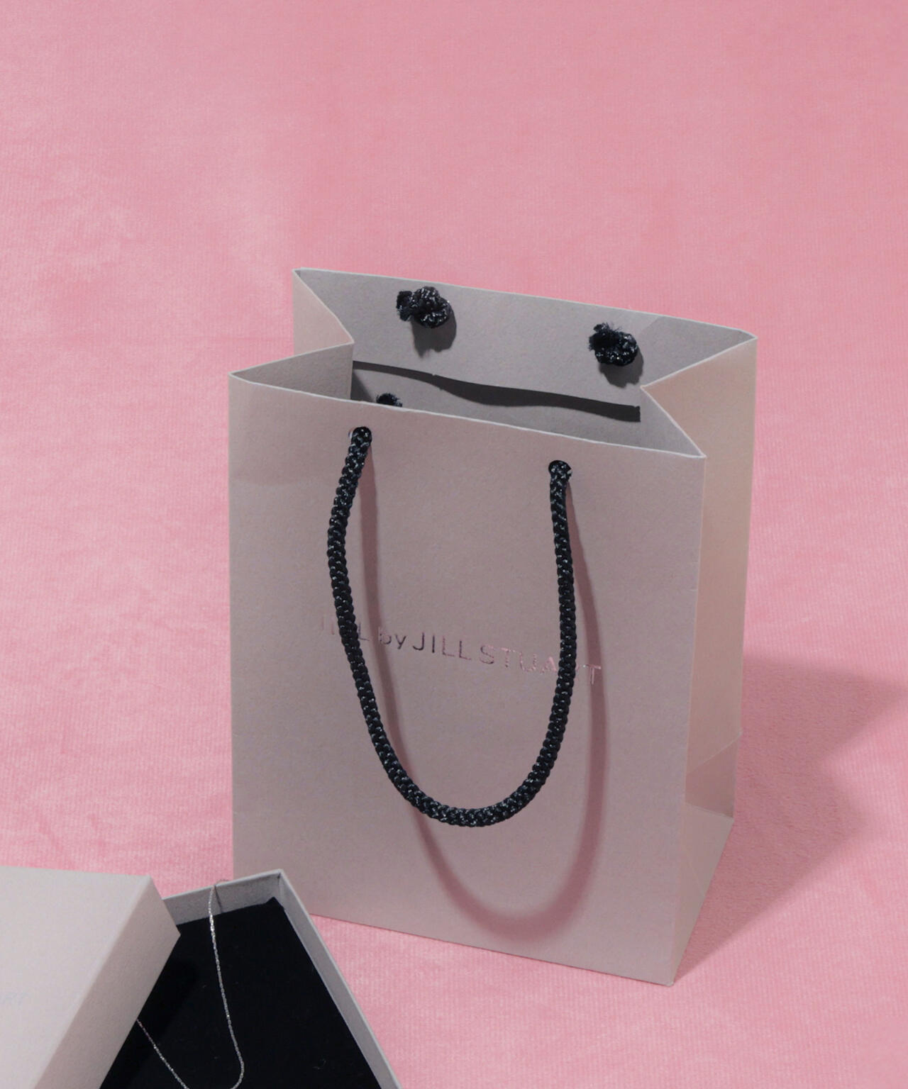 Cubic プチハートピアス