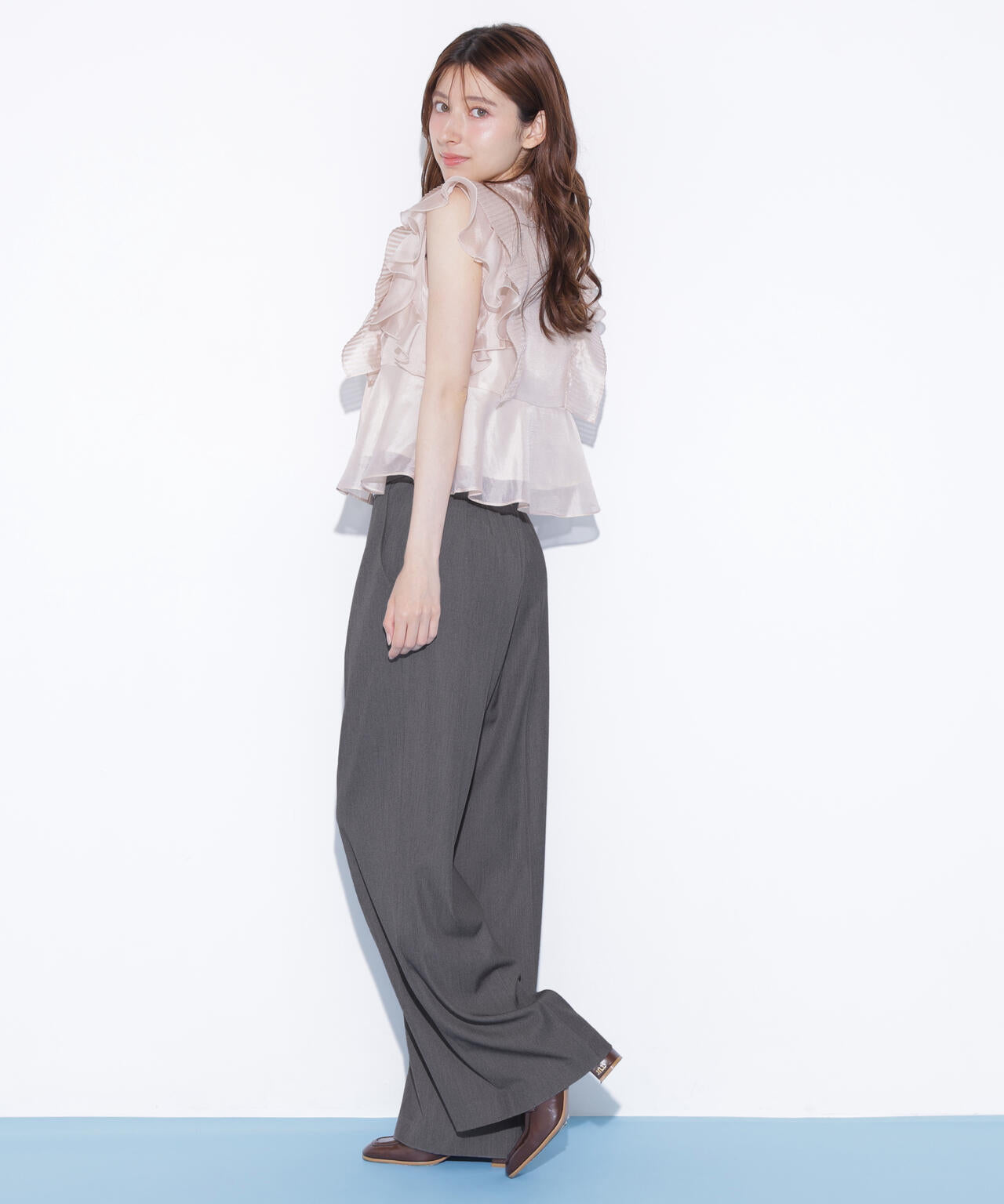 161cm 着用サイズ：FR