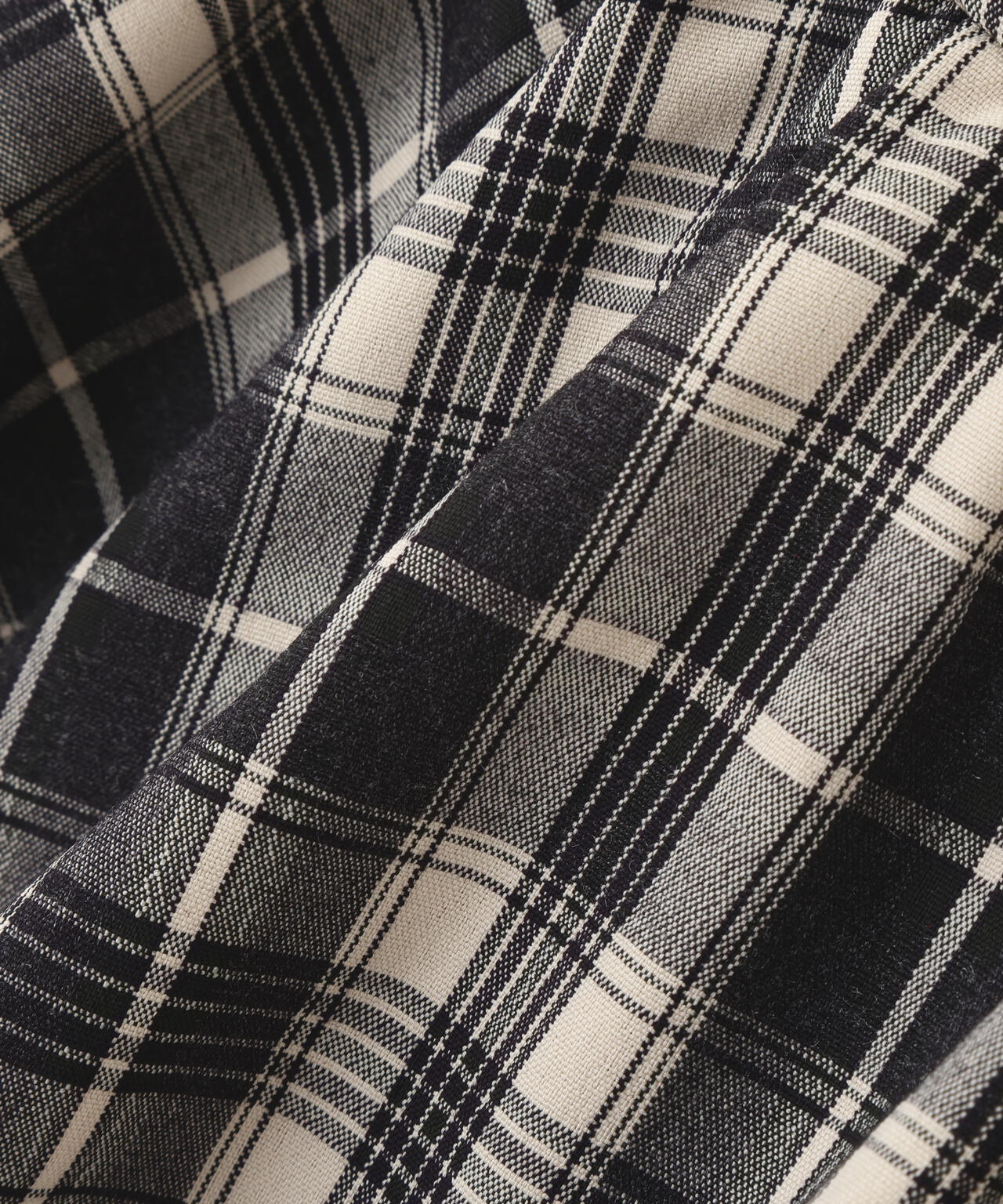 イレギュラーフリルブラウス