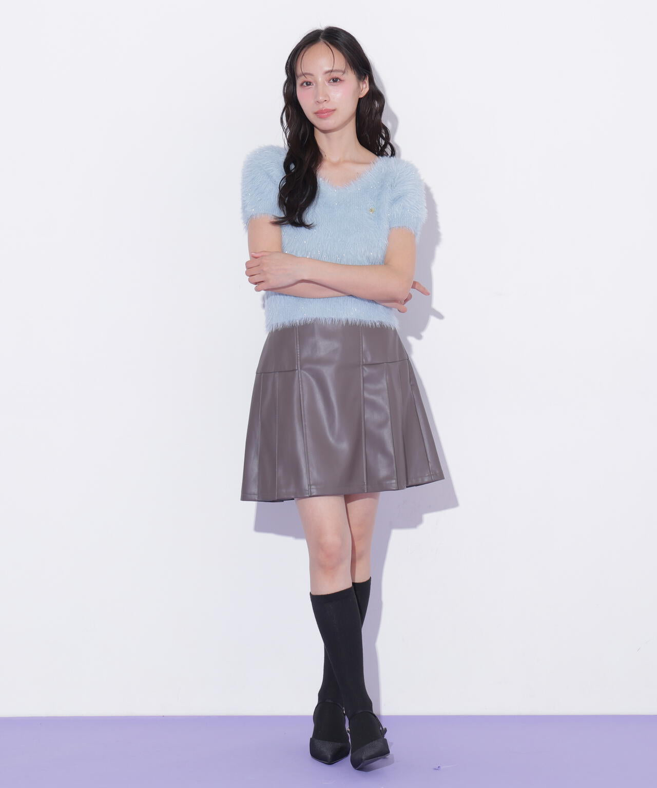 サイドプリーツフェイクレザーミニスカート
