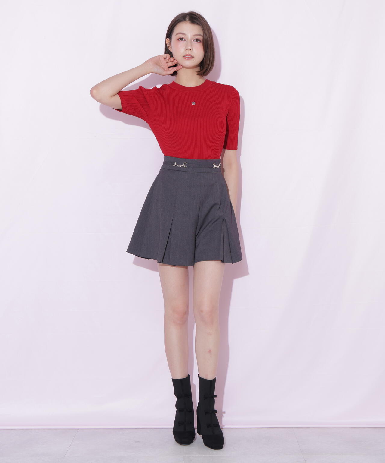 ビット付きショートパンツ
