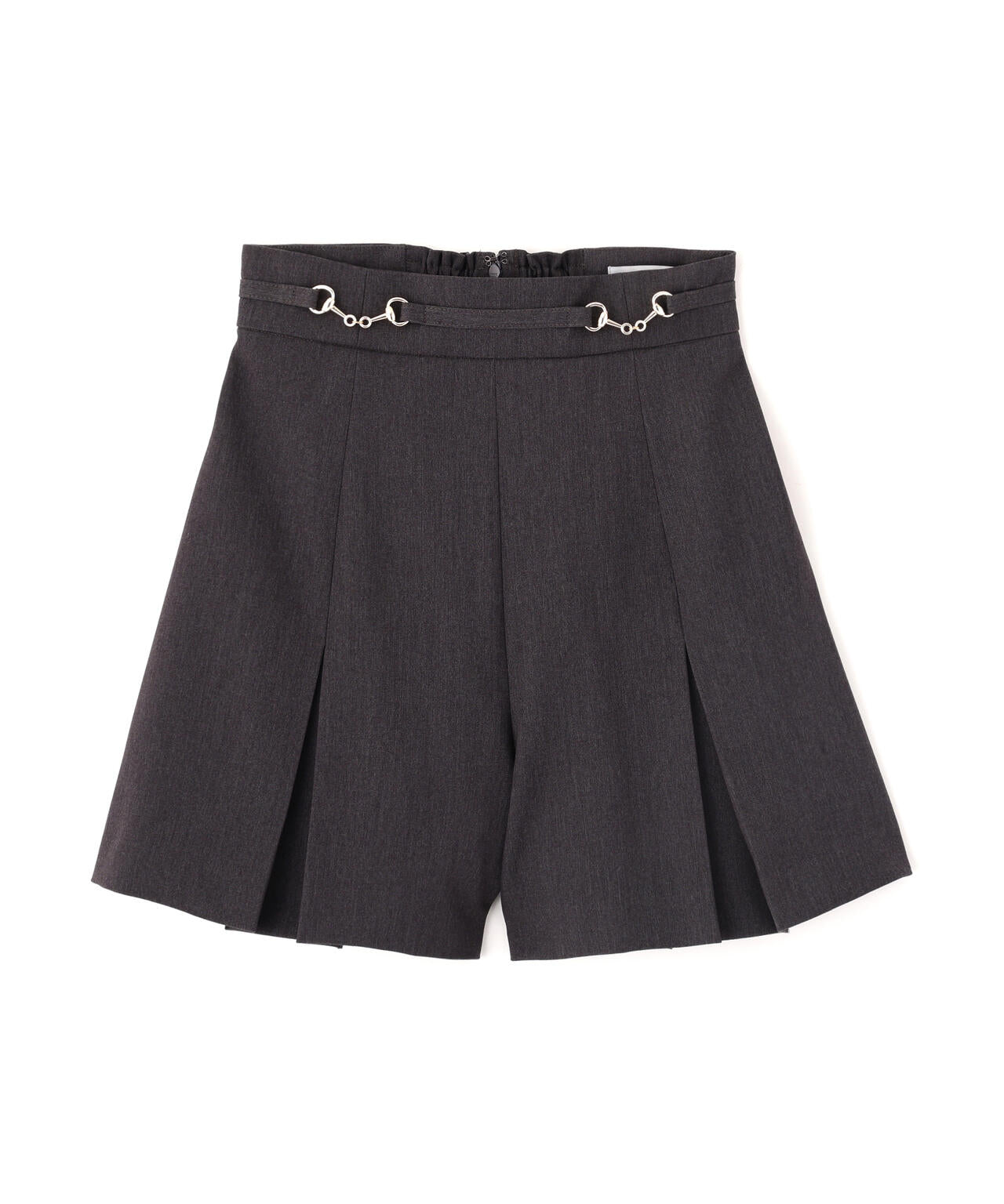 ビット付きショートパンツ