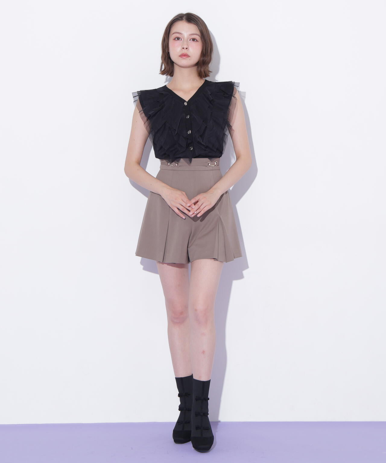 ビット付きショートパンツ