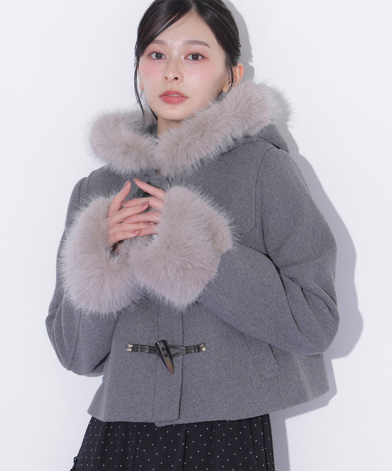 フェイクファー付きショートダッフルコート