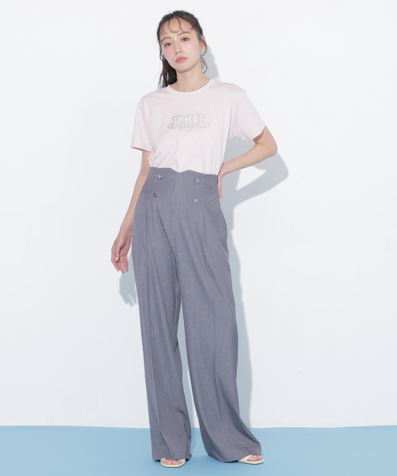 160cm 着用サイズ：FR