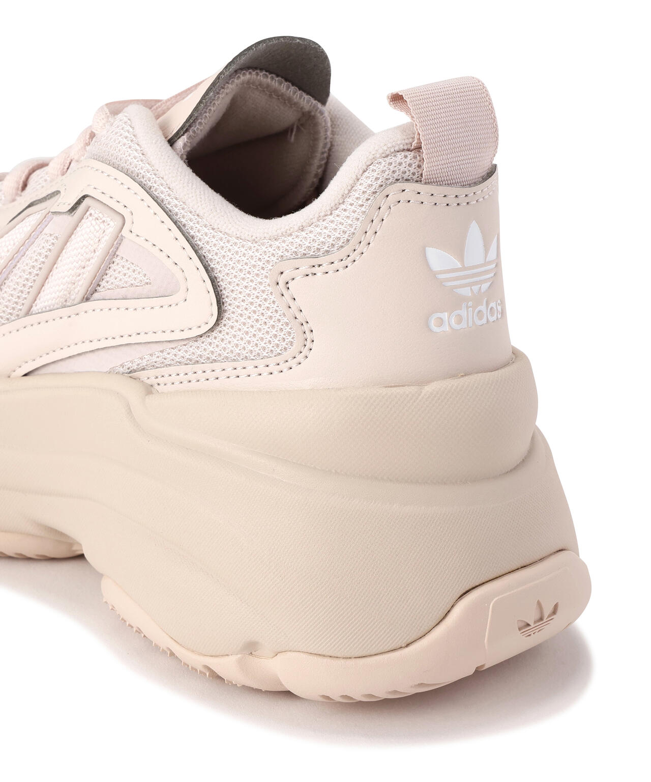 ＡＤＩＤＡＳ　ＯＺＧＡＩＡ　Ｗ
