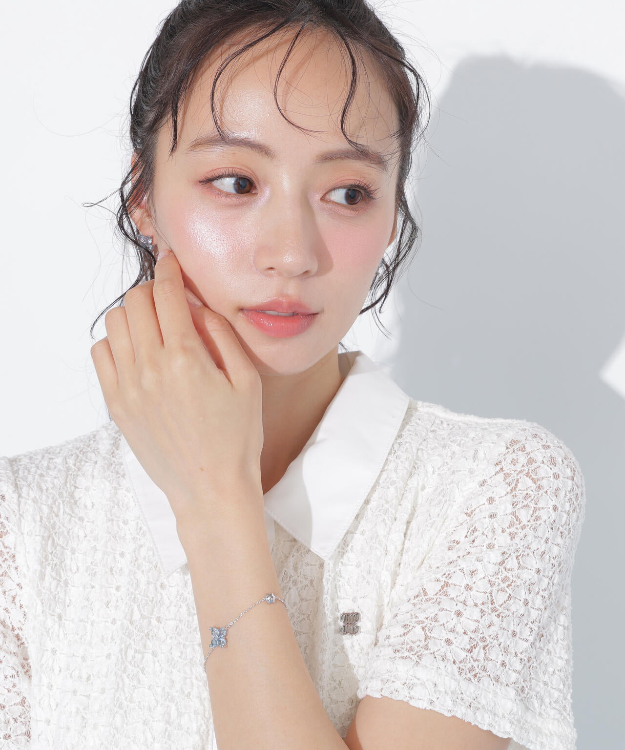 160cm 着用サイズ：FR