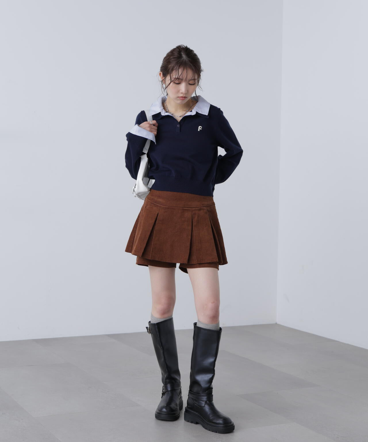 プリーツショートパンツ