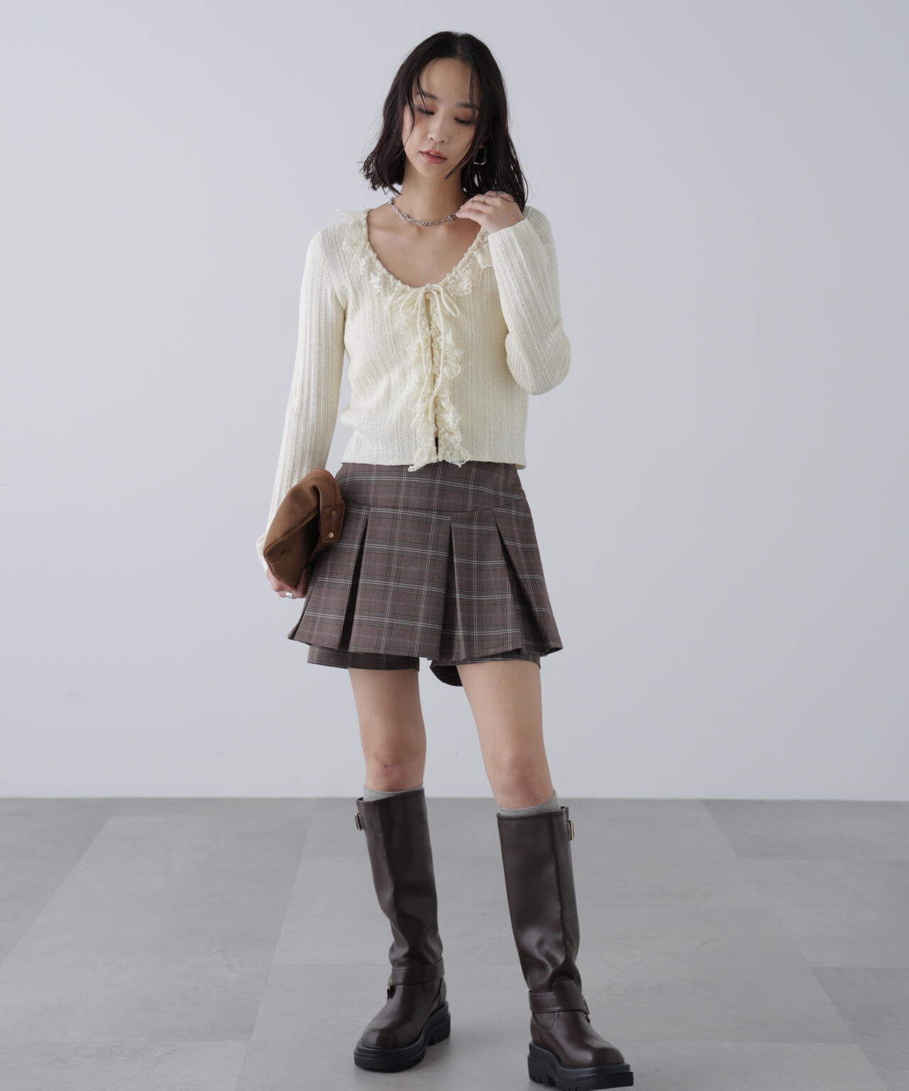 プリーツショートパンツ