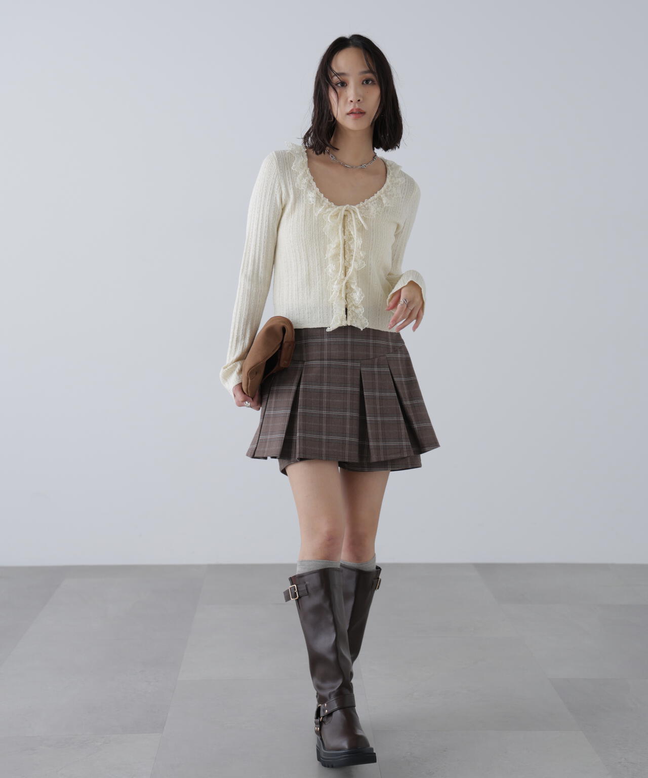 プリーツショートパンツ