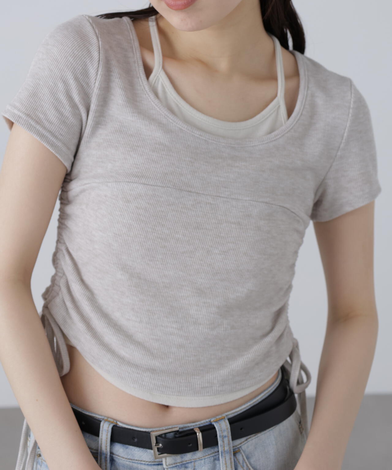 ホルターネックレイヤードサイドドロスト半袖カットソー