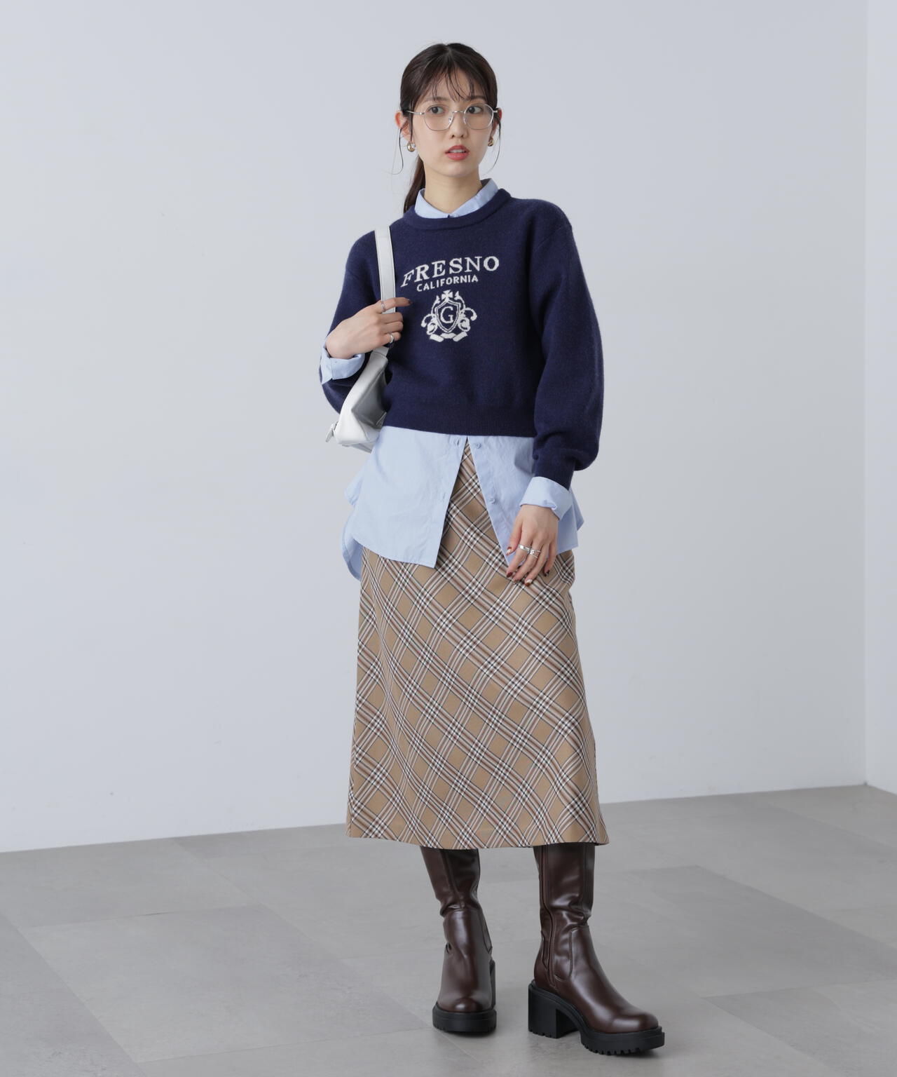 ジャガードロゴニット