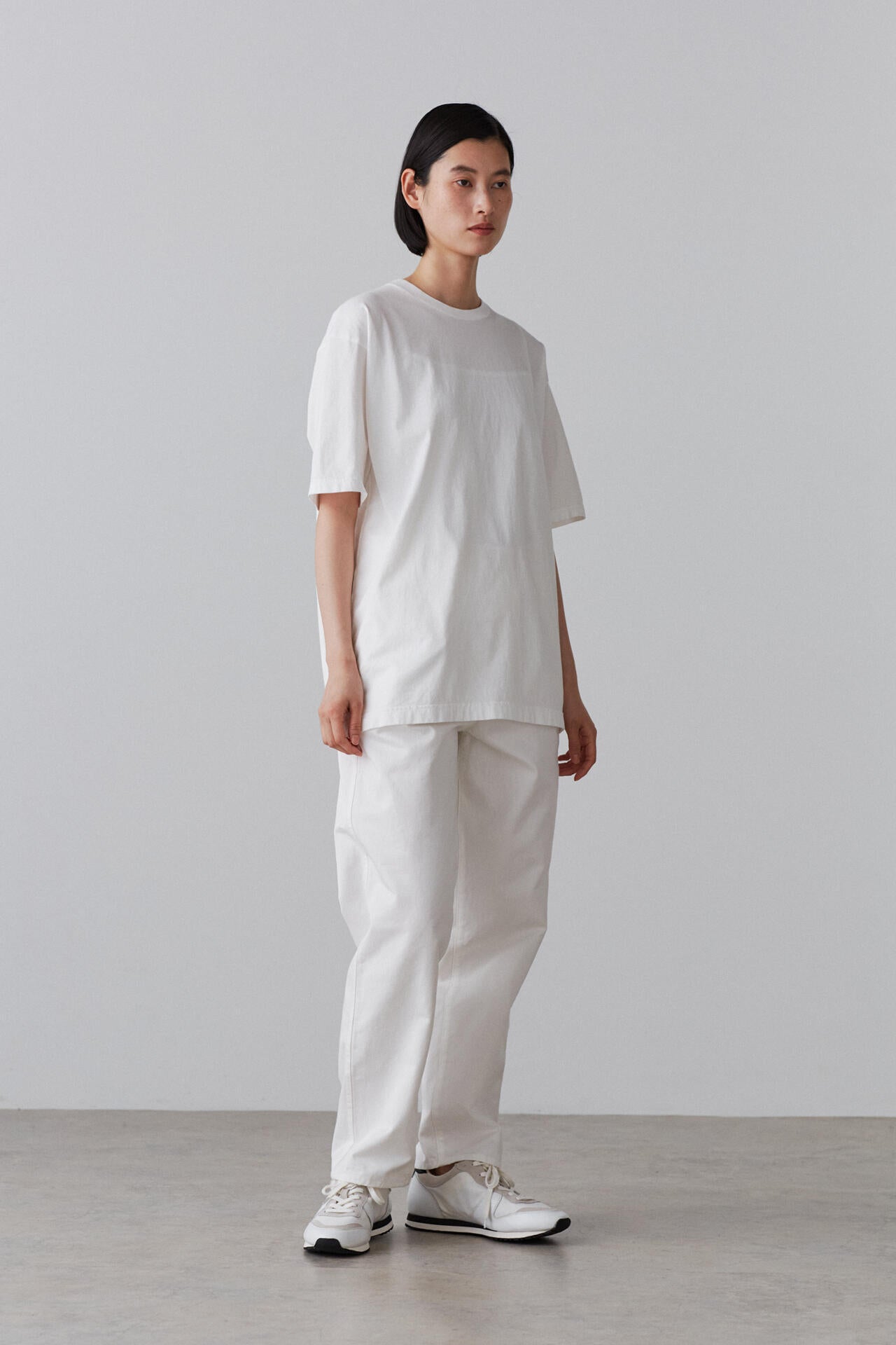 Y / ORGANIC COTTON CHINO BELTED TROUSERS