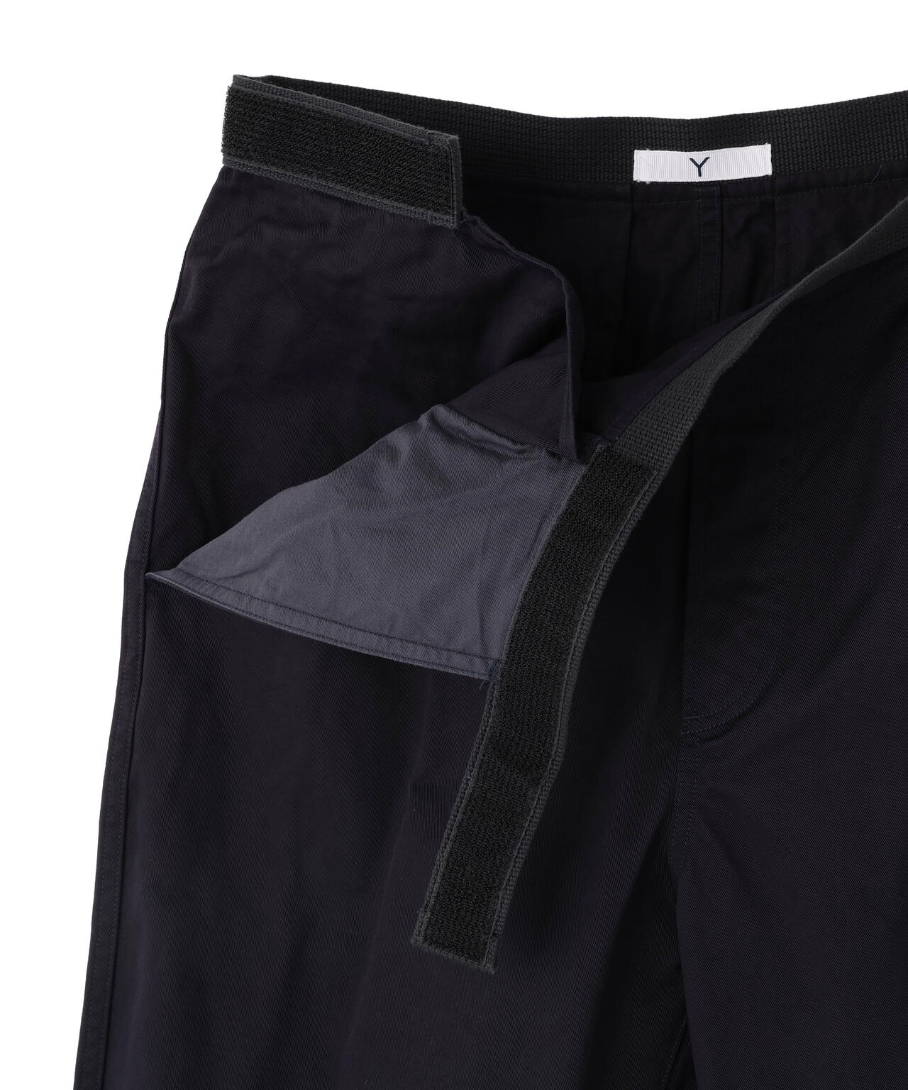 Y / ORGANIC COTTON CHINO BELTED TROUSERS