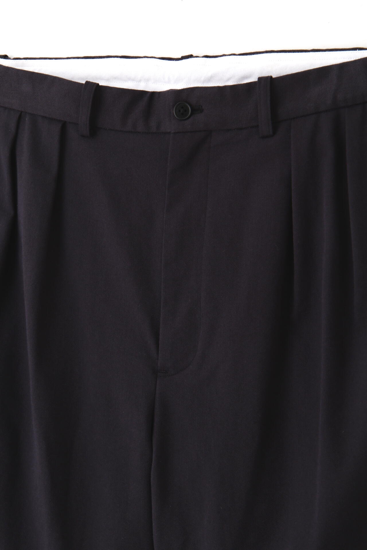 Ｙ / ORGANIC COTTON TENCEL CHINO SHORTS