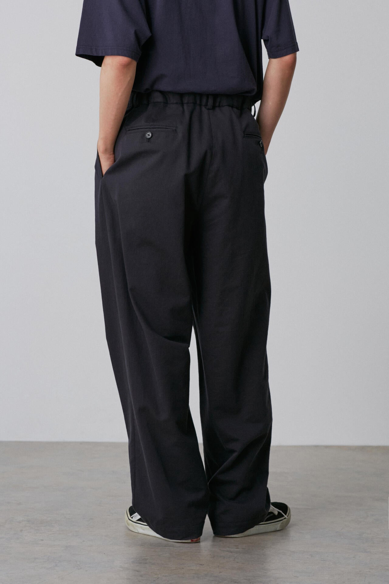 Ｙ / ORGANIC COTTON TENCEL CHINO TROUSERS