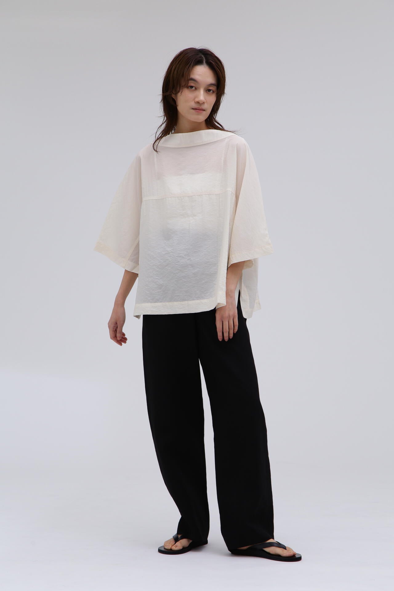 STUDIO NICHOLSON / TEXTURED VISCOSE SHORT SLEEVE TOP