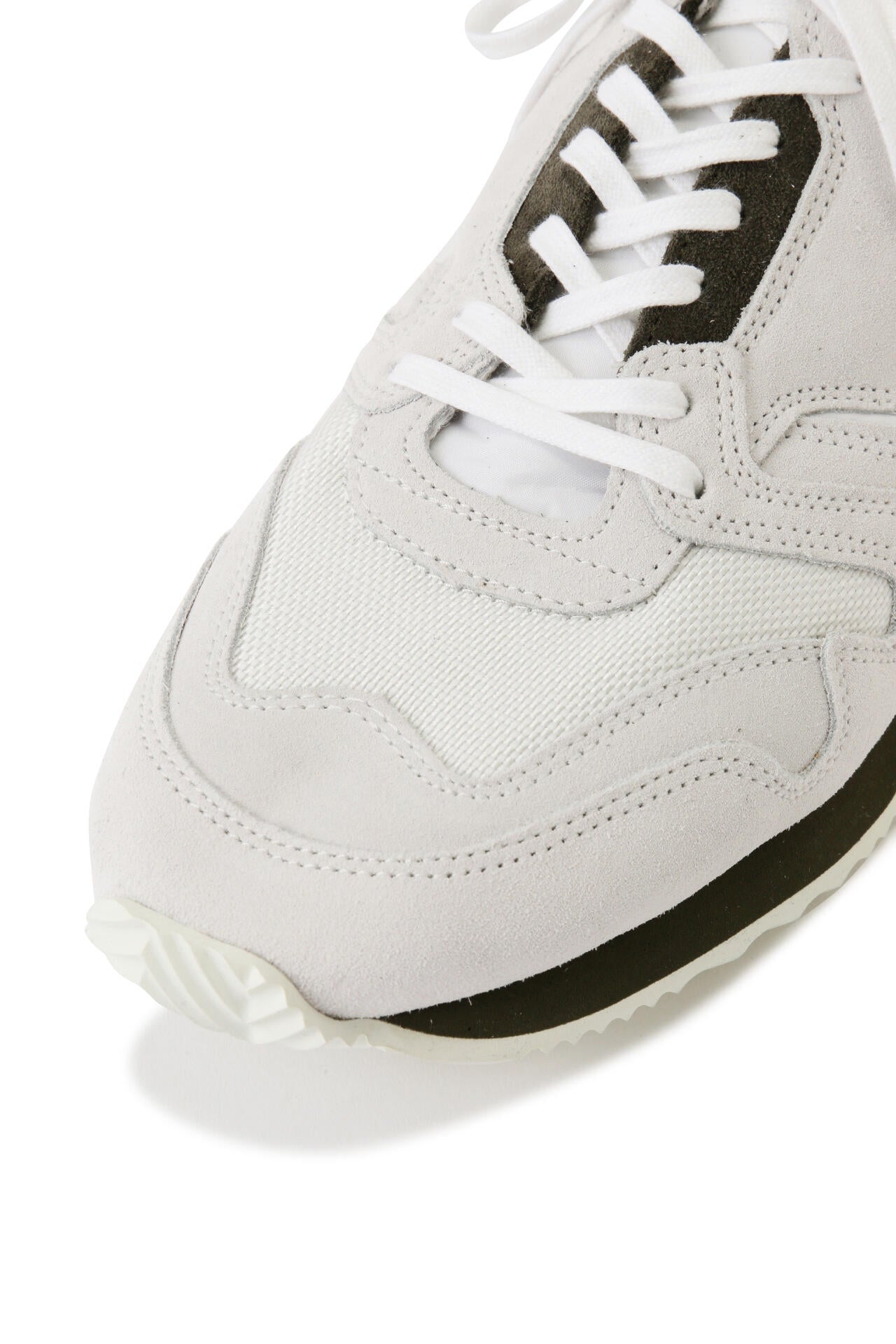 REPRODUCTION OF FOUND / BRITISH MILITARY TRAINER WOMEN