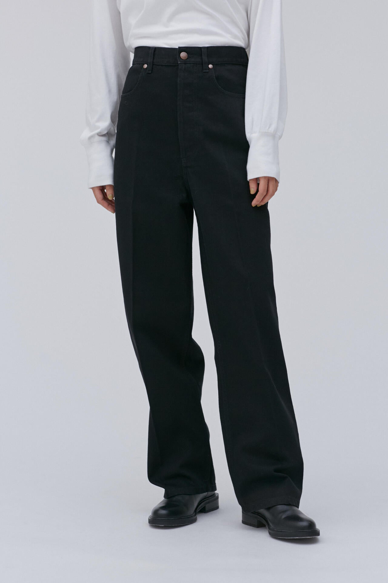 Cristaseya / HIGH WAISTED BLACK DENIM