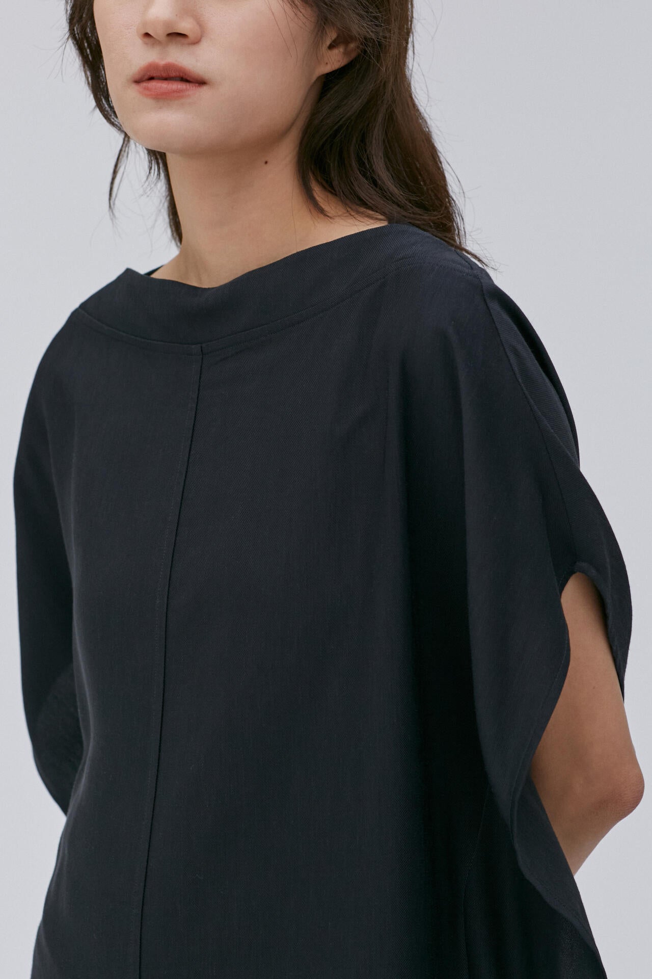 STUDIO NICHOLSON / VISCOSE LINEN TWILL SQUARE DRESS