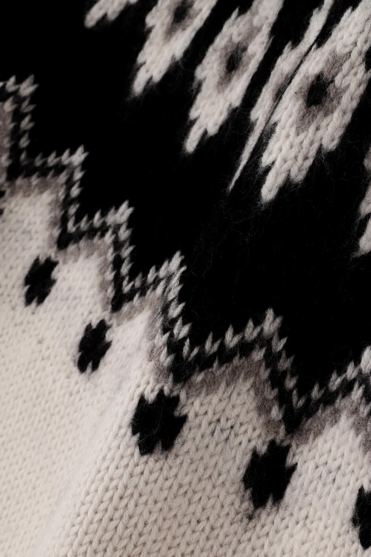 Cristaseya / OVERSIZED MOUNTAIN SWEATER