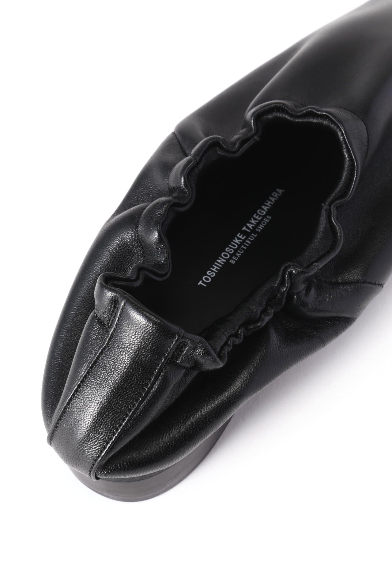 BEAUTIFUL SHOES / BALLET SHOES