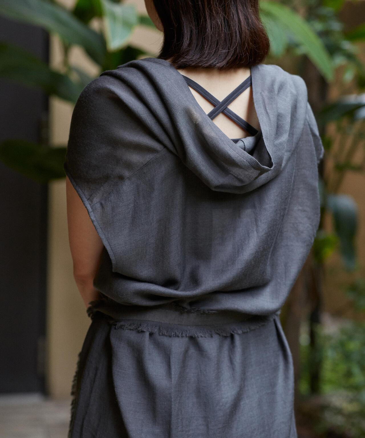 IKORRE / LONG VEST WITH FRINGE & BELT