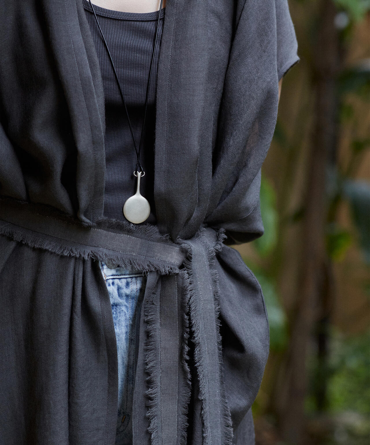 IKORRE / LONG VEST WITH FRINGE & BELT