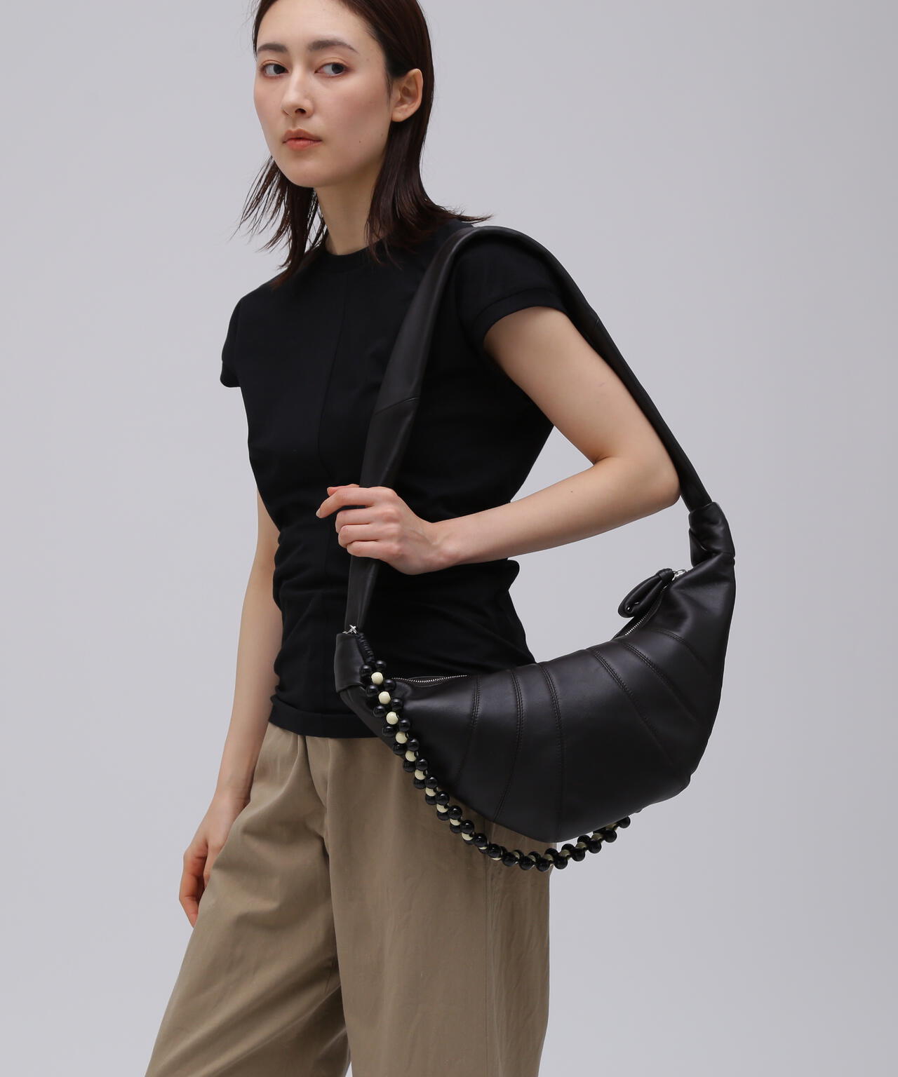 LEMAIRE / SOFT NAPPA LEATHER PEARLS MEDIUM CROISSANT BAG